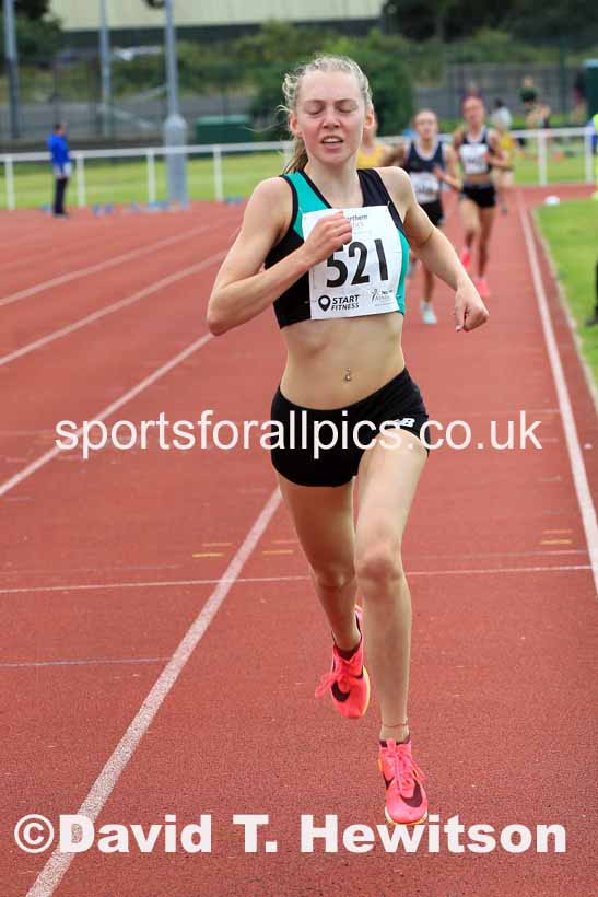 Womens under-17s 1500 metres, 2023 Northern Under-13s, Under-15s and Under-17s, Middlesbrough.  Photo: David T. Hewitson/Sports for All Pics